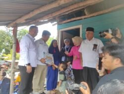 Wihaji Tinjau Rumah KRS dan Serahkan Bantuan Rumah Layak Huni di Pangkalbalam