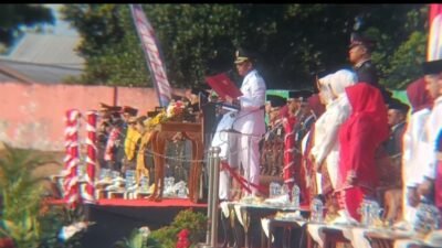 Tak Ada Tempat Teduh, Pejabat Belitung Ikut Kepanasan di Upacara HUT RI