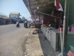 Diimbau Satpol PP, Pedagang Pasar Air Itam Mulai Mundurkan Lapak dari Bahu Jalan